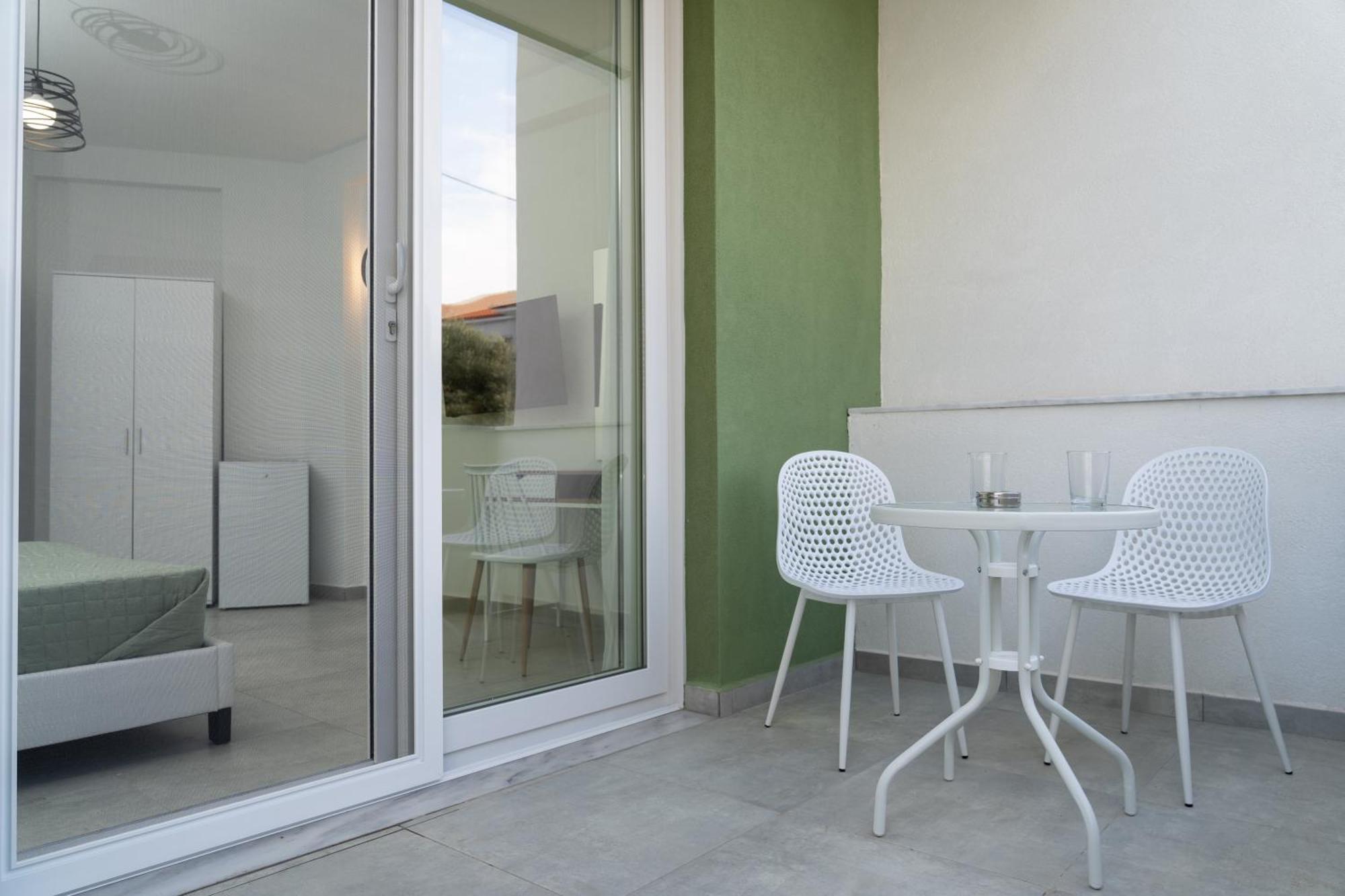 Bluegreen Eco Studios Ofrinion Luaran gambar